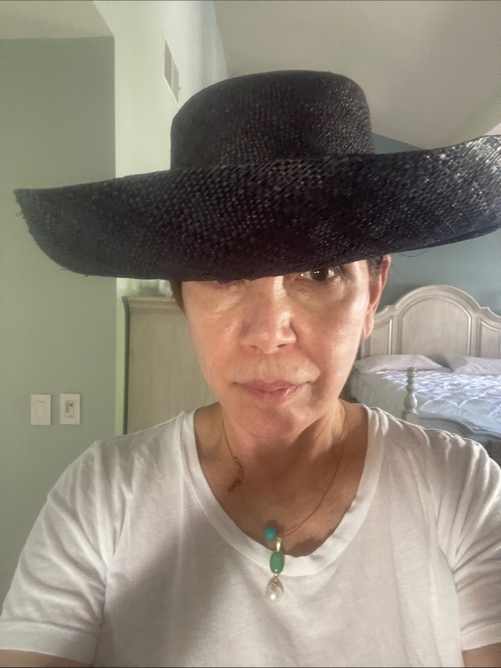 Classic Wide-Brim Straw Sun Hat - Black